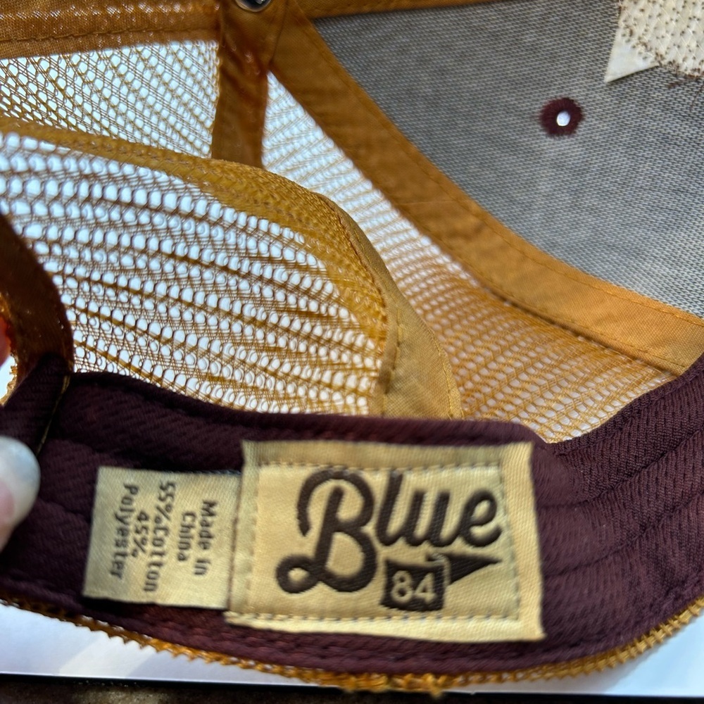 Up North Minnesota ball cap. Snap back - Picture 9 of 10